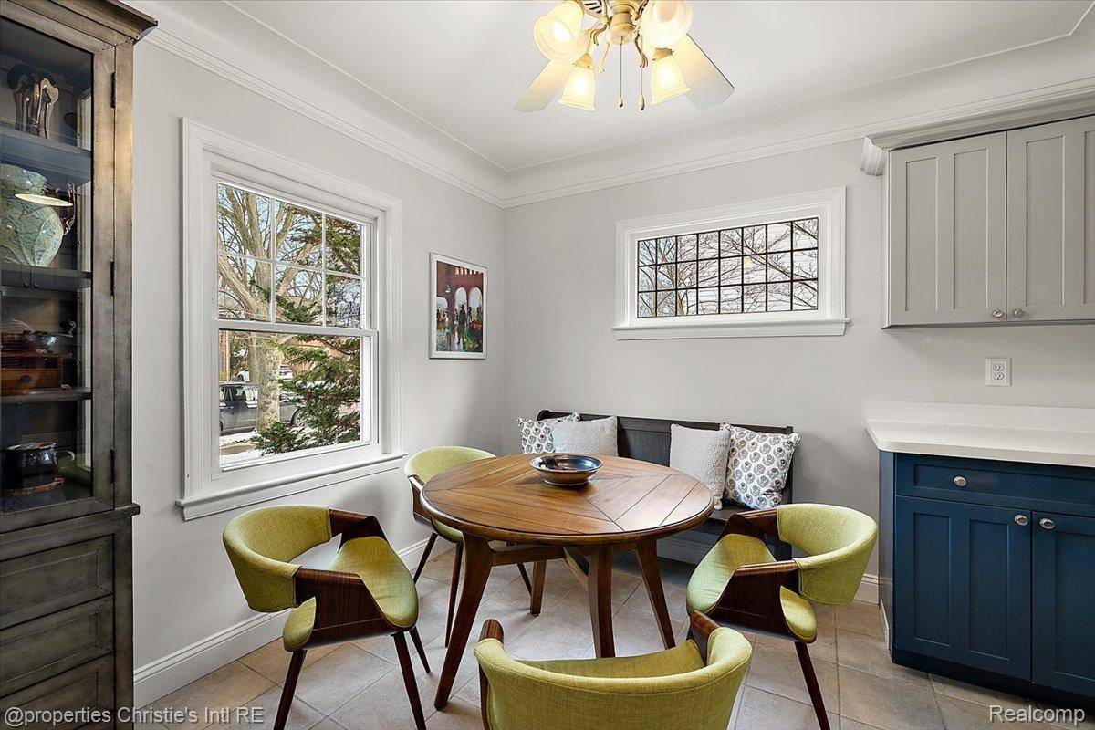 Grosse Pointe Park, MI 48230,1253 Grayton ST