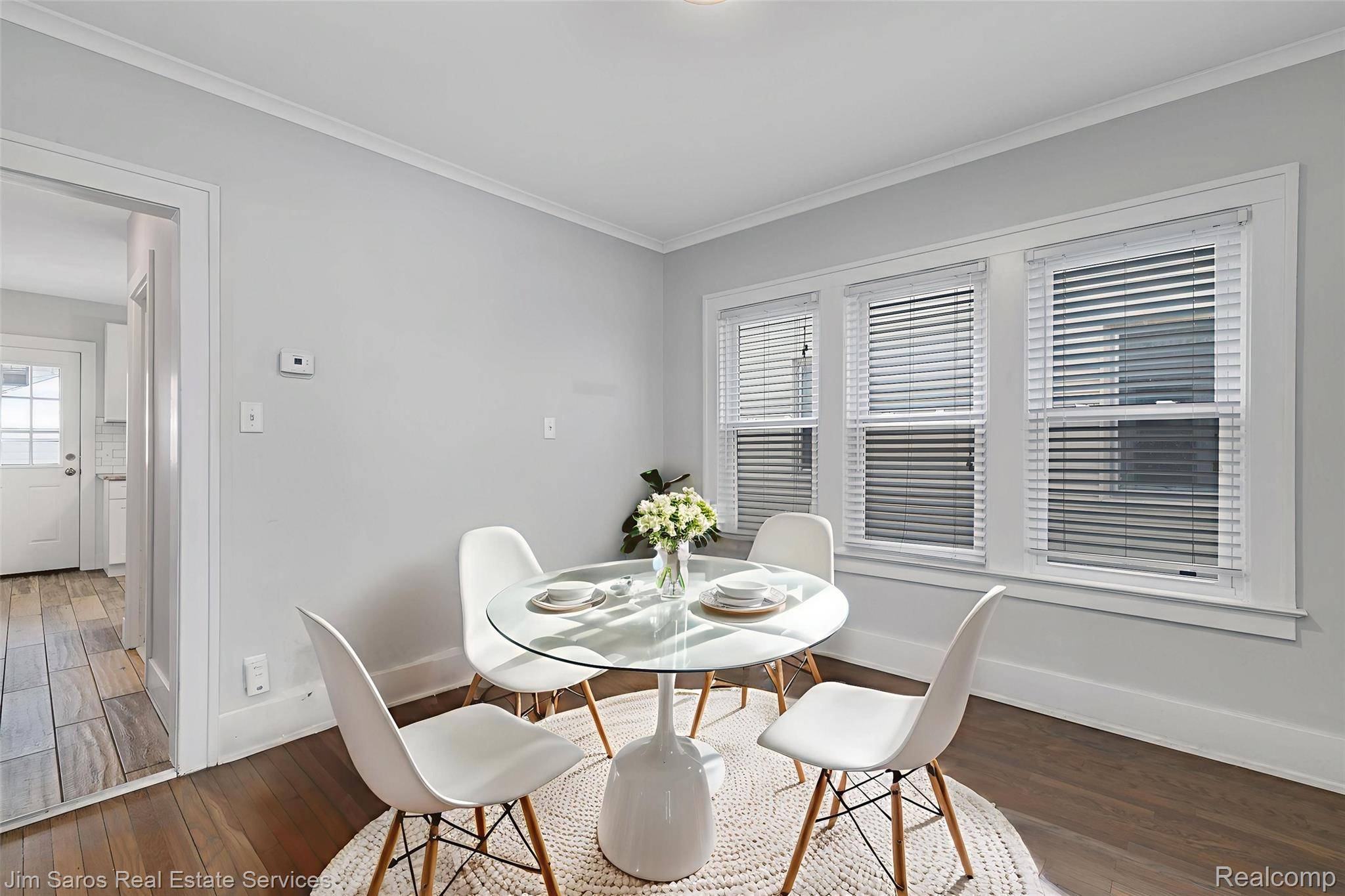 Grosse Pointe, MI 48230,1322 Wayburn ST