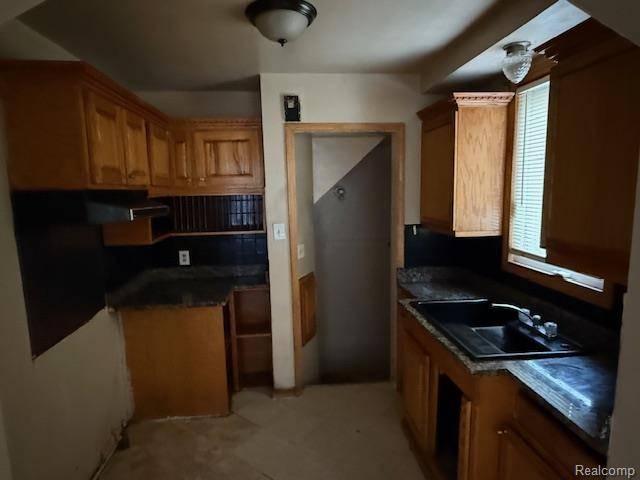 Detroit, MI 48219,18170 Patton ST