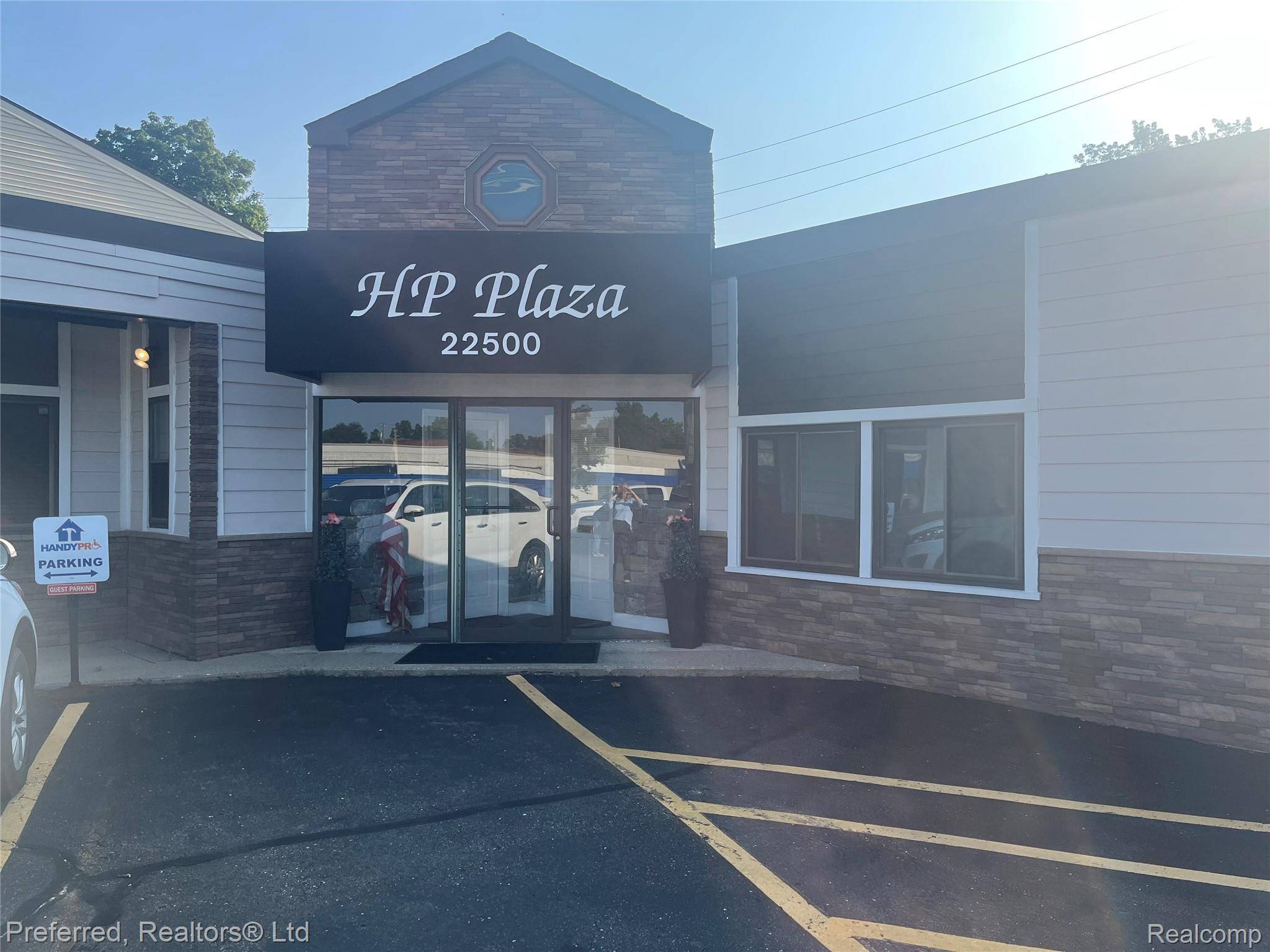 Farmington, MI 48336,22500 Orchard Lake RD