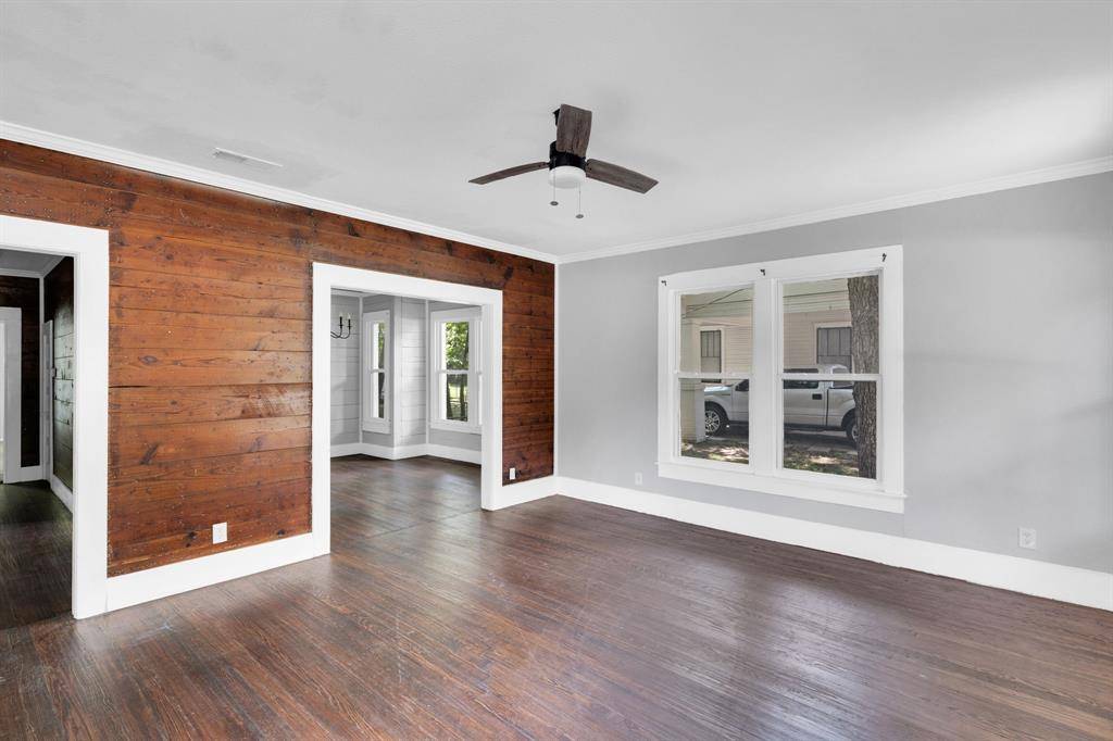 Ennis, TX 75119,603 N Mckinney Street