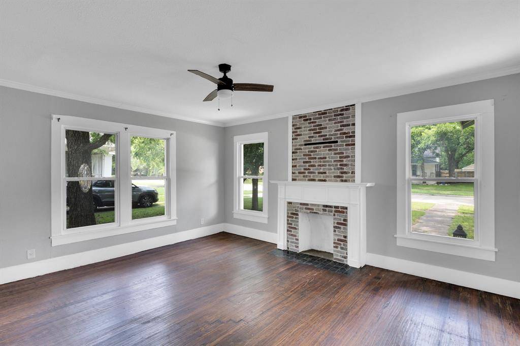 Ennis, TX 75119,603 N Mckinney Street