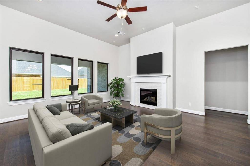 Fort Worth, TX 76247,617 Brown Buck