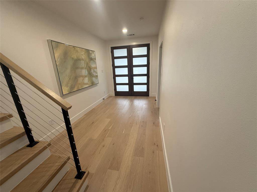 Dallas, TX 75223,1018 Grandview Avenue