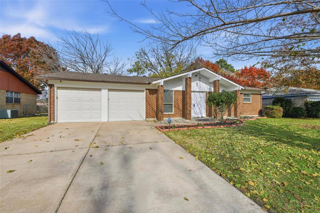 North Richland Hills, TX 76180,7825 Emerald Hills Way