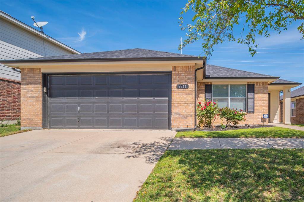 Fort Worth, TX 76108,9844 Sparrow Hawk Lane