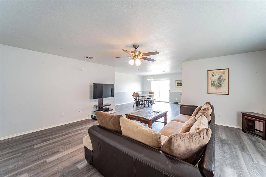 Fort Worth, TX 76108,9844 Sparrow Hawk Lane