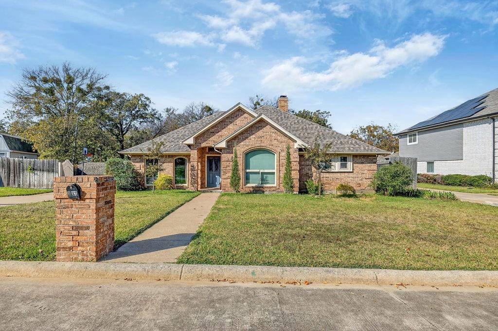 Kennedale, TX 76060,601 Hilltop Court