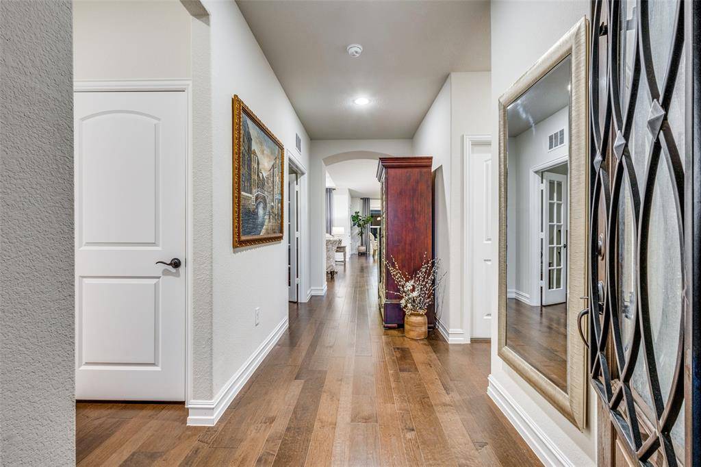 Mckinney, TX 75071,824 Habitat Trail