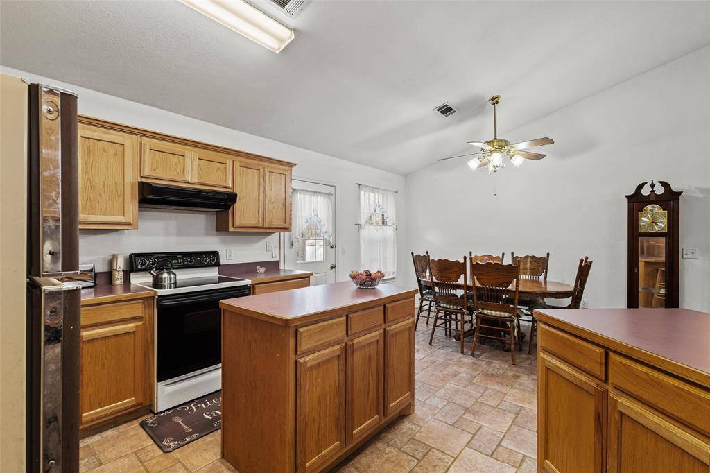 Sadler, TX 76264,80 N Campbell Road