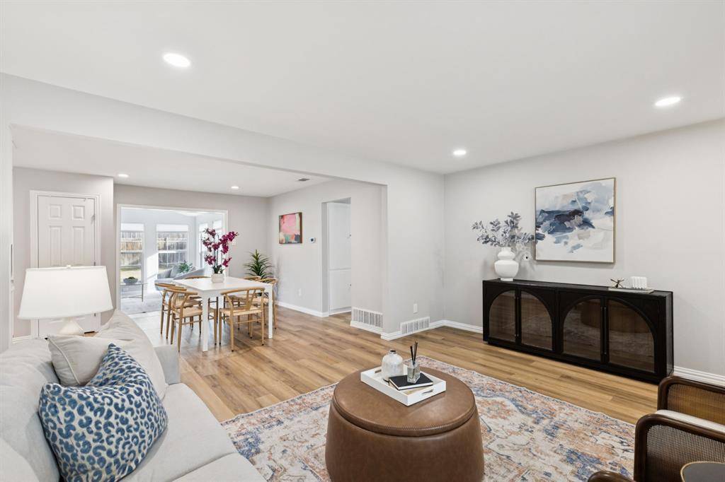 Dallas, TX 75238,8624 Hackney Lane