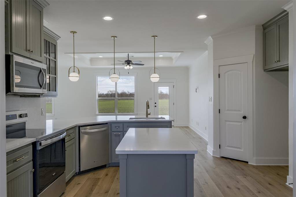 Alma, TX 75119,138 Zmolek Road