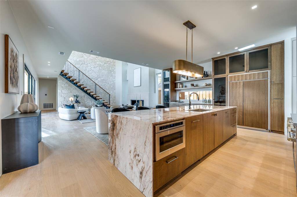 Dallas, TX 75220,3761 Dunhaven Road