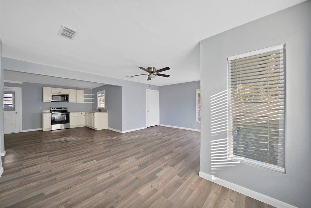 White Settlement, TX 76108,809 Hackamore Street