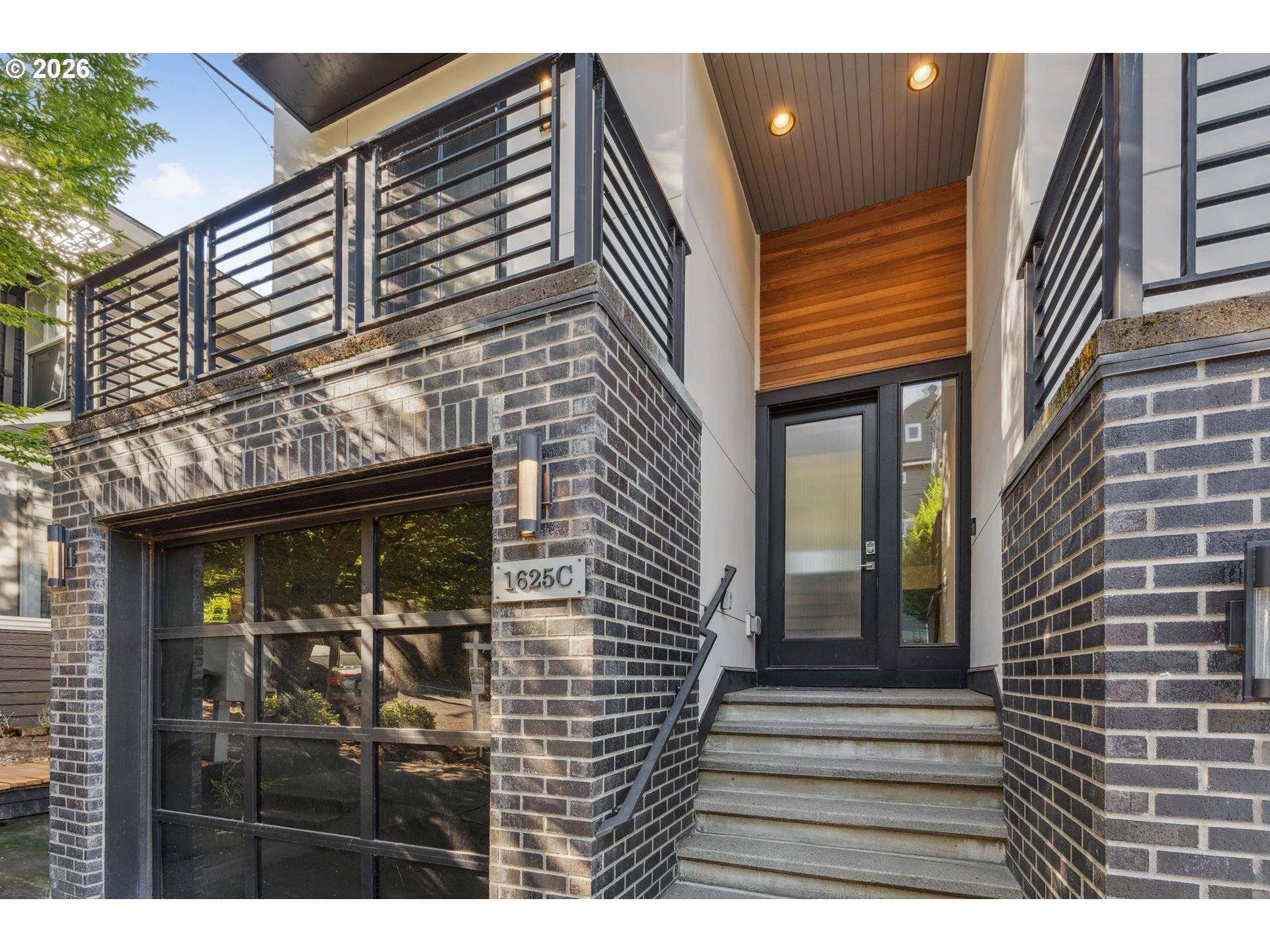 Portland, OR 97201,1625 SW MONTGOMERY ST #C