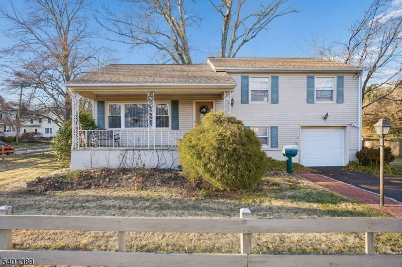 Florham Park Boro, NJ 07932,9 Brooklake Rd