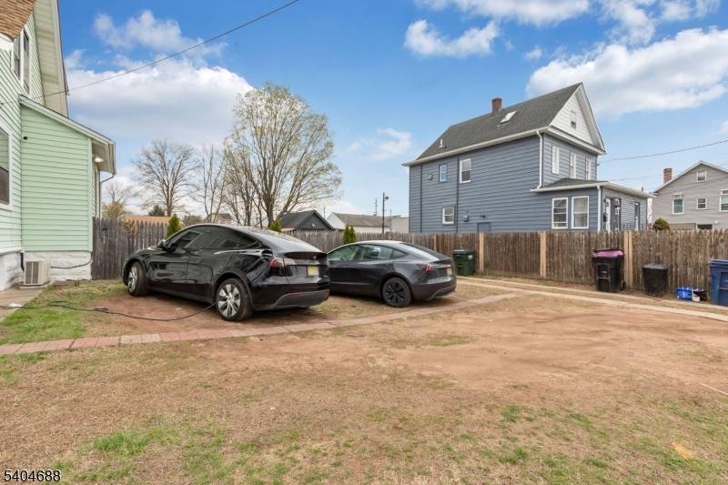 Plainfield City, NJ 08812,12-16 Jefferson Ave