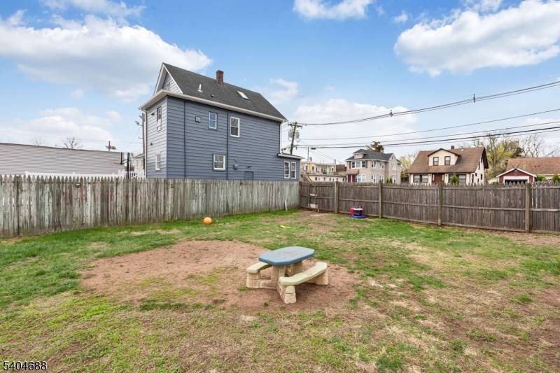 Plainfield City, NJ 08812,12-16 Jefferson Ave