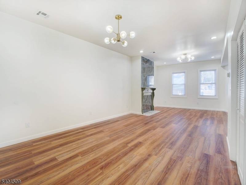 City Of Orange Twp., NJ 07050,50 Hillyer St