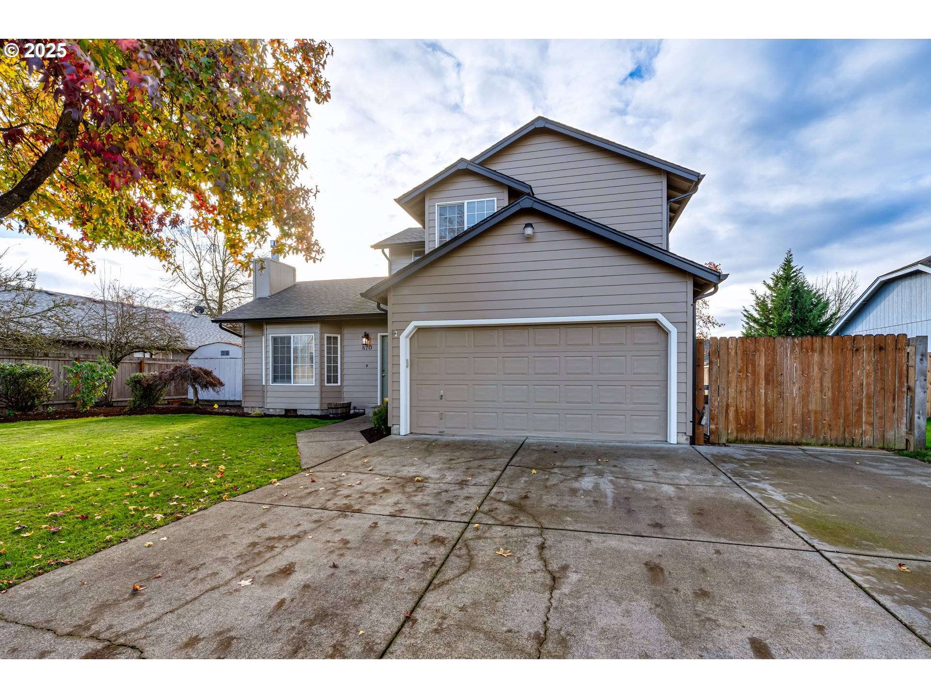 Harrisburg, OR 97446,870 MONROE ST