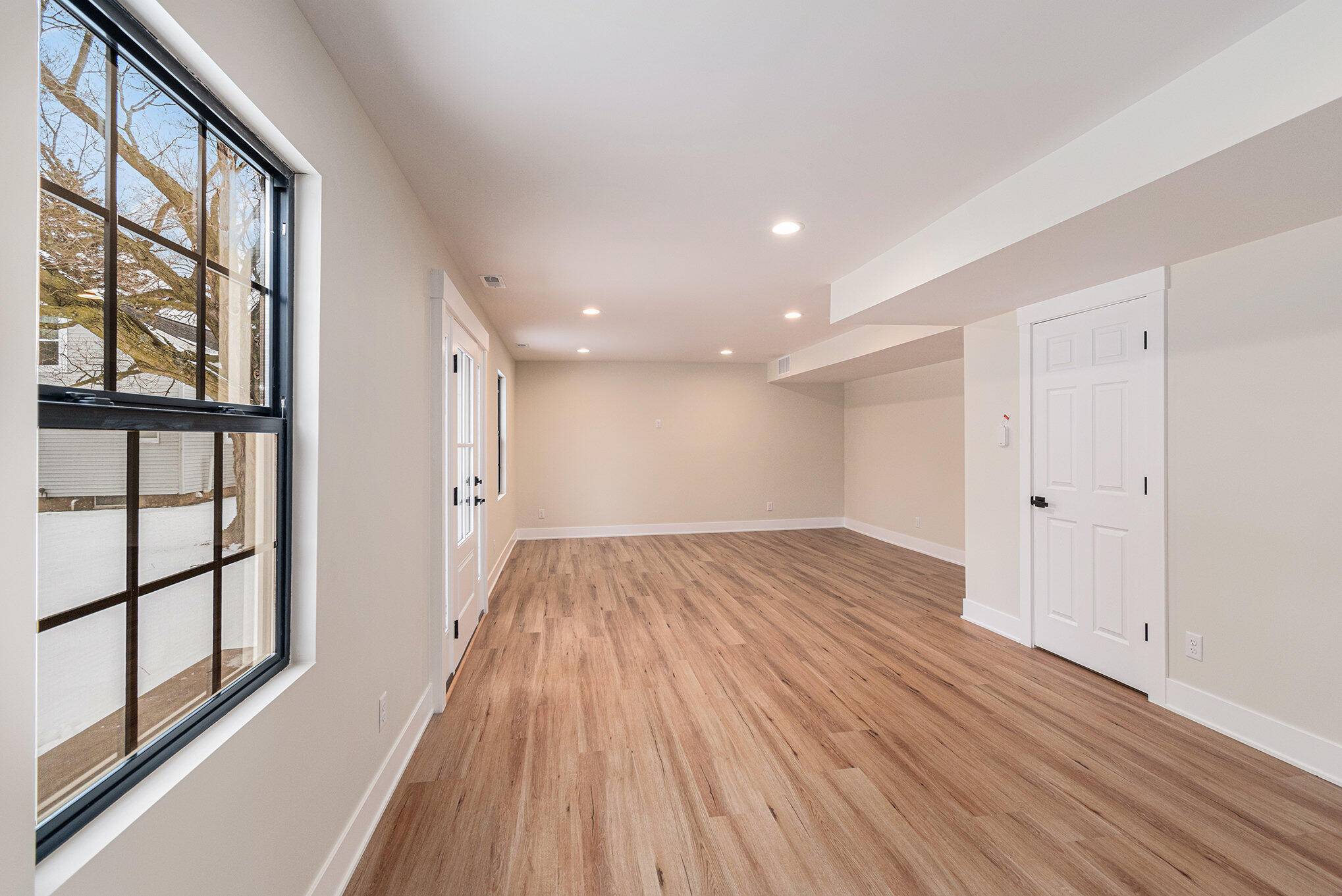 Conklin, MI 49403,16935 Juniper DR