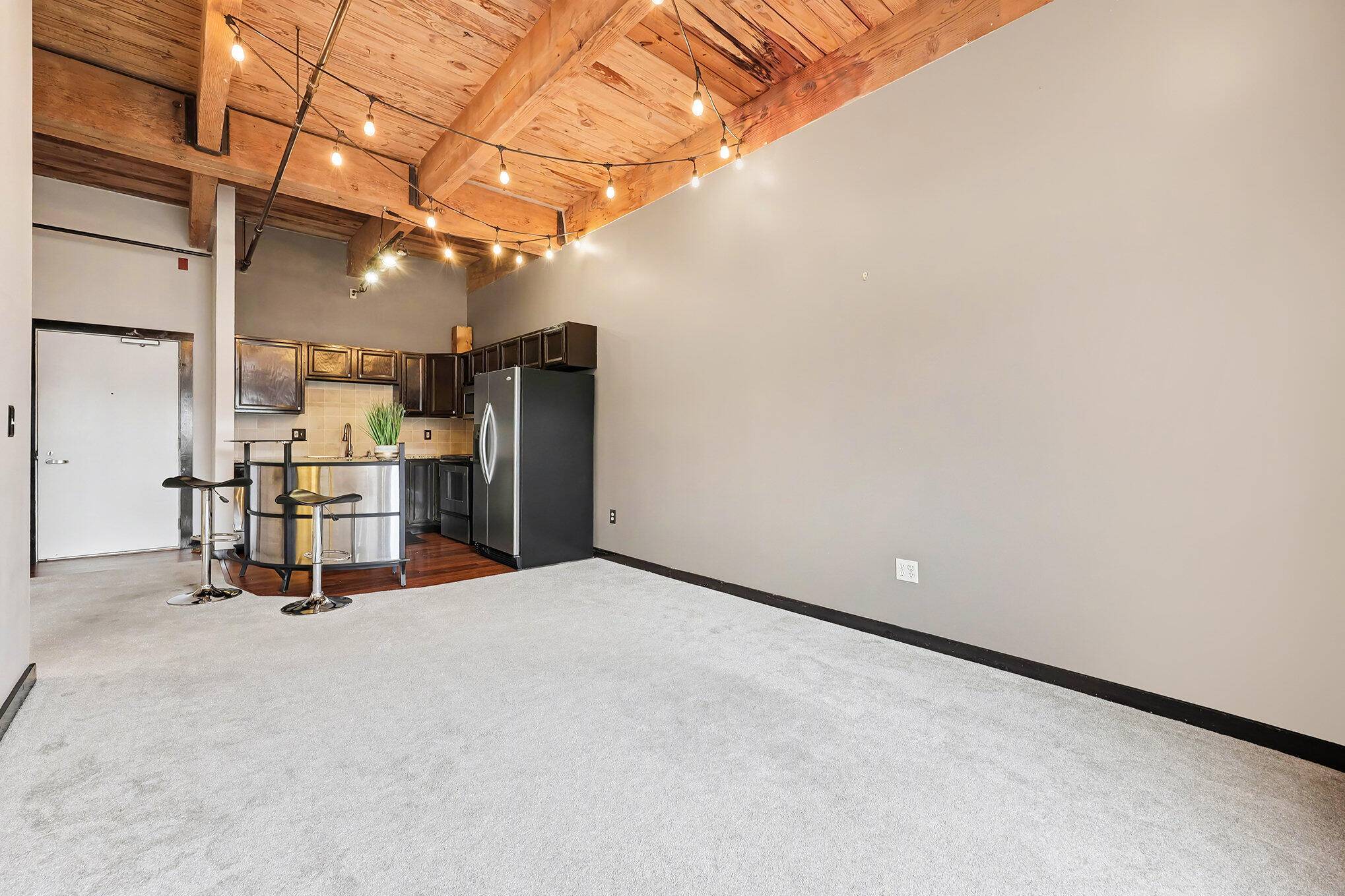 Grand Rapids, MI 49503,940 Monroe AVE NW #416