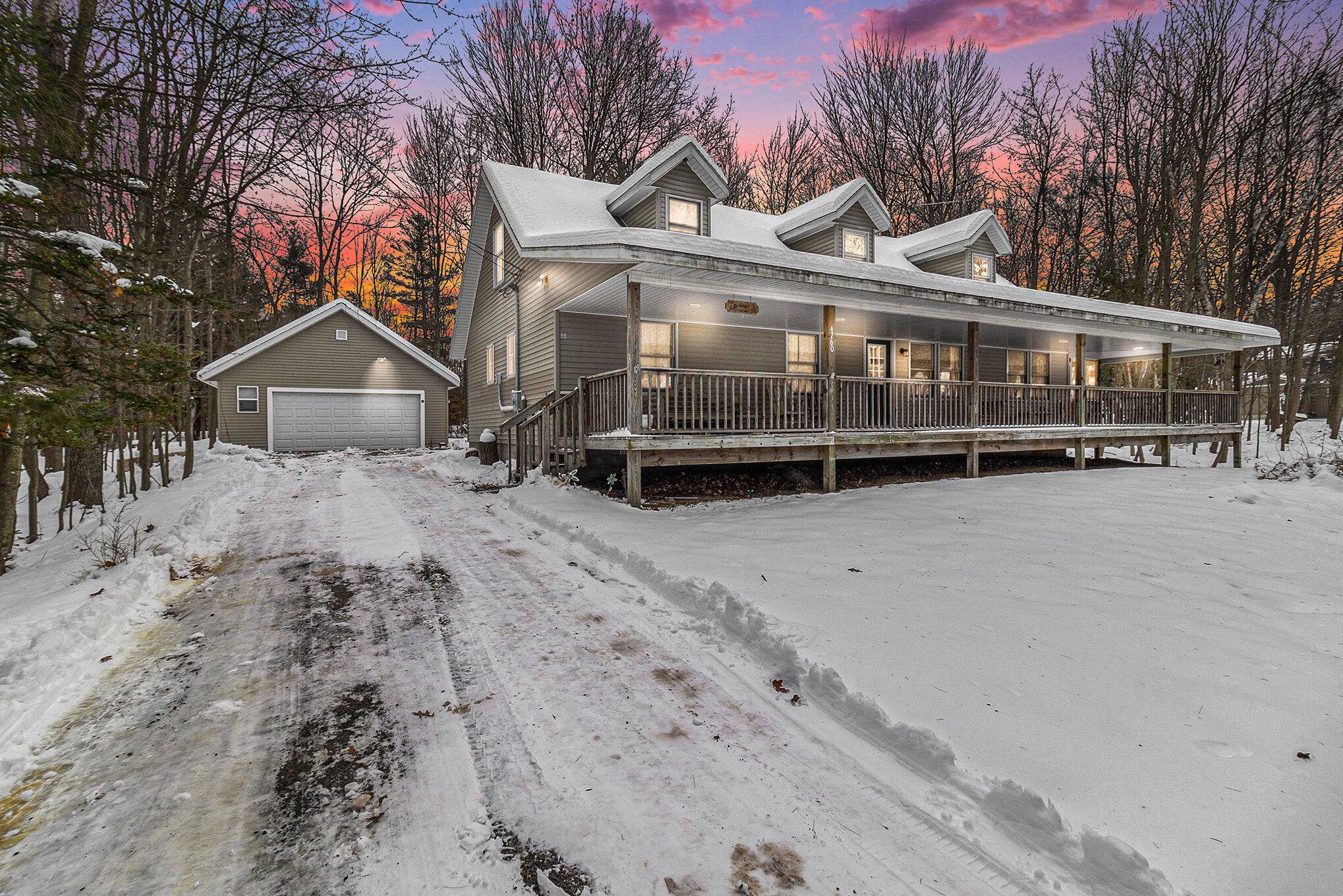 Mears, MI 49436,4760 N Lakeshore DR