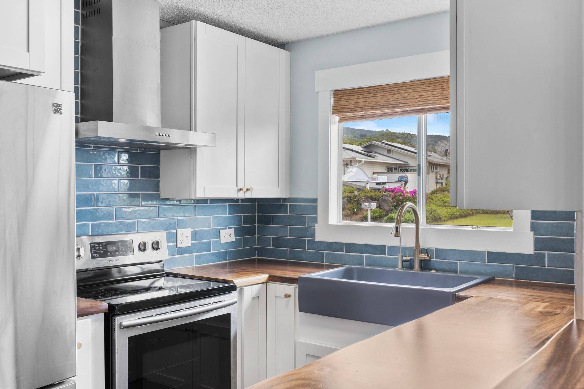 Kailua-kona, HI 96740,76-352 WANA ST #53B