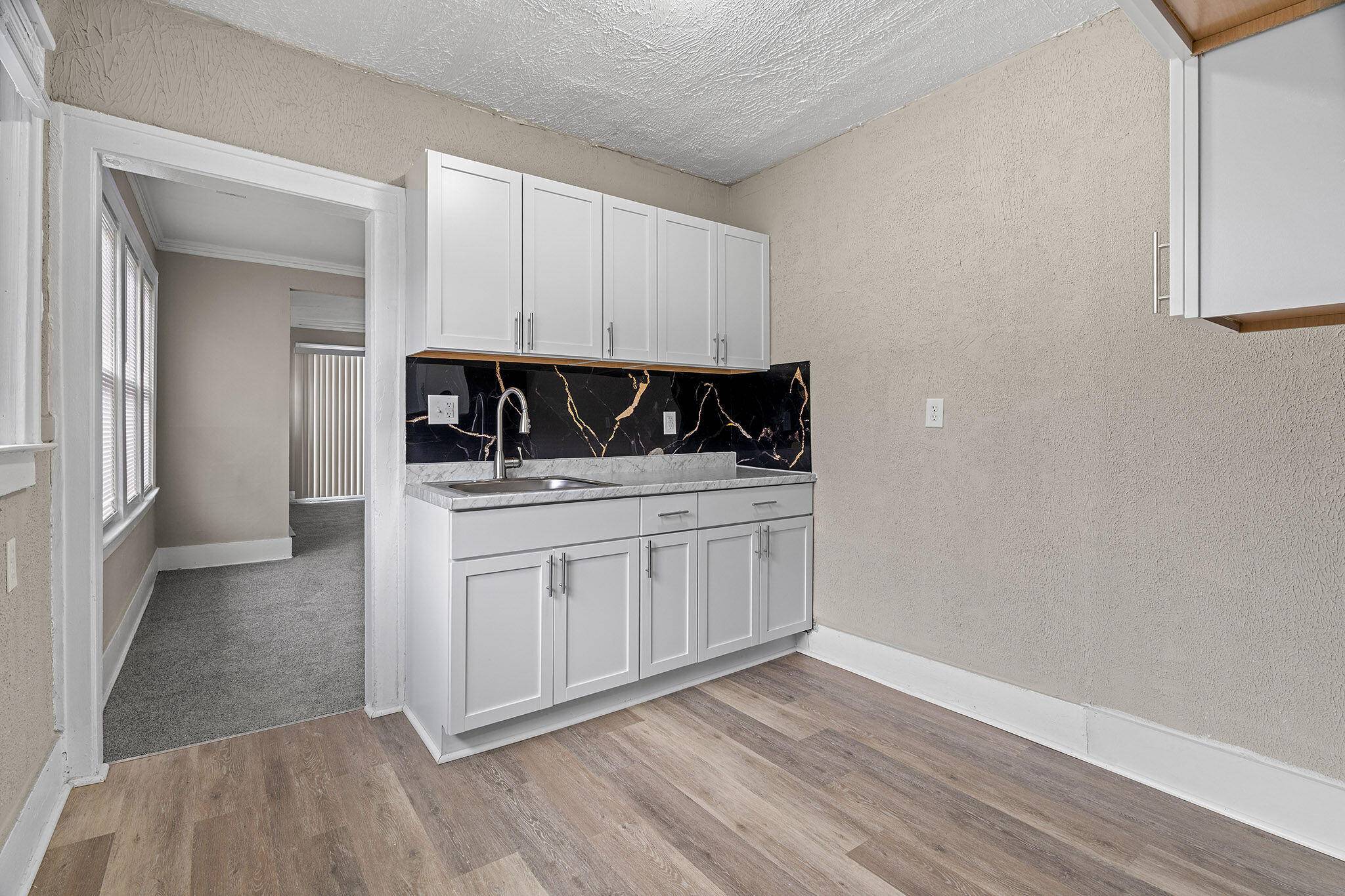 Detroit, MI 48206,1975 Taylor ST