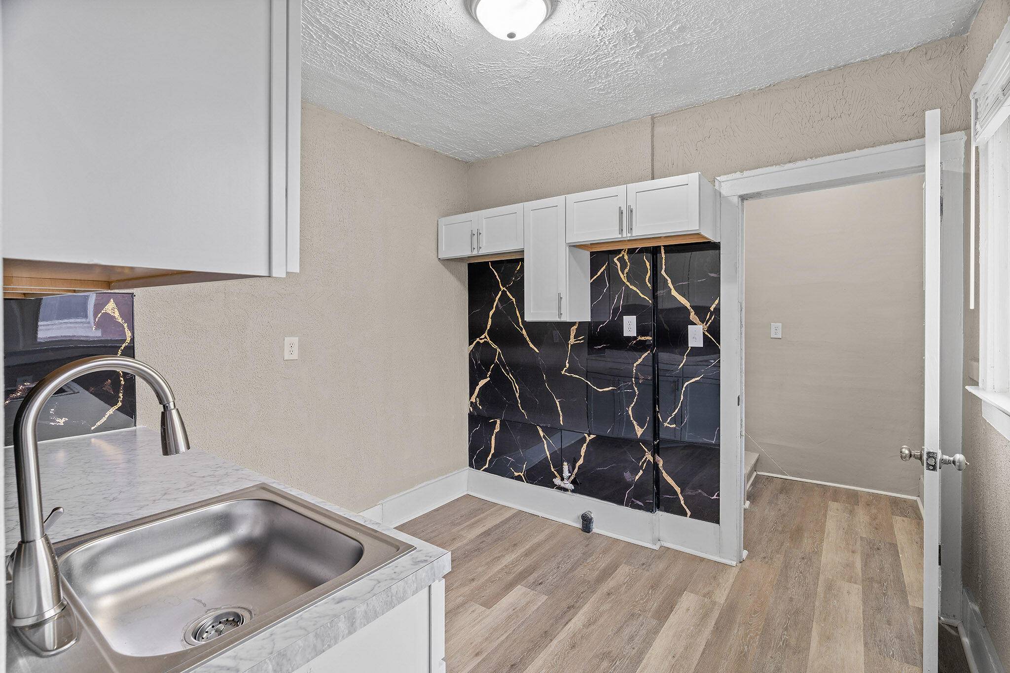 Detroit, MI 48206,1975 Taylor ST