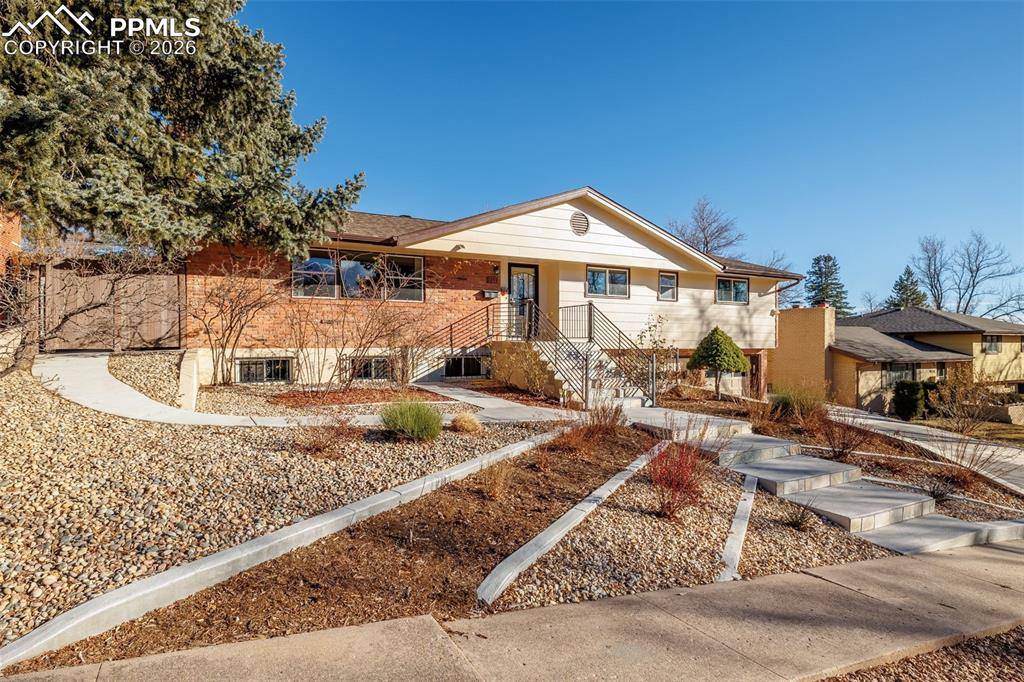 Colorado Springs, CO 80909,2211 Monteagle ST