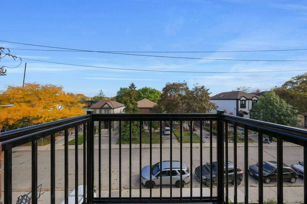 Toronto C03, ON M6C 3R3,502 Atlas AVE #C