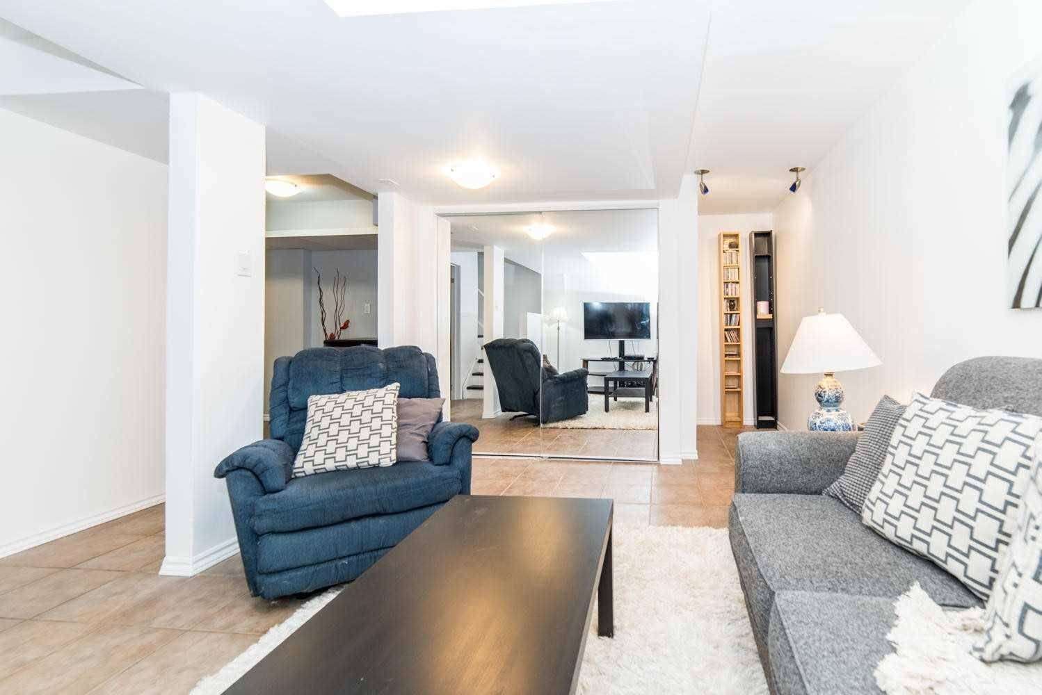 Whitby, ON L1N 9P1,37 Anchorage AVE