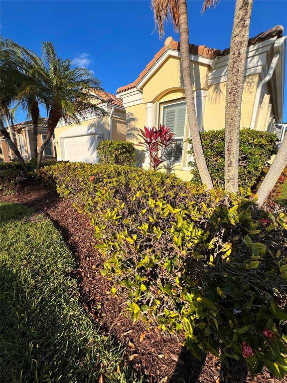 Hutchinson Island, FL 34949,3308 Caracal Dr