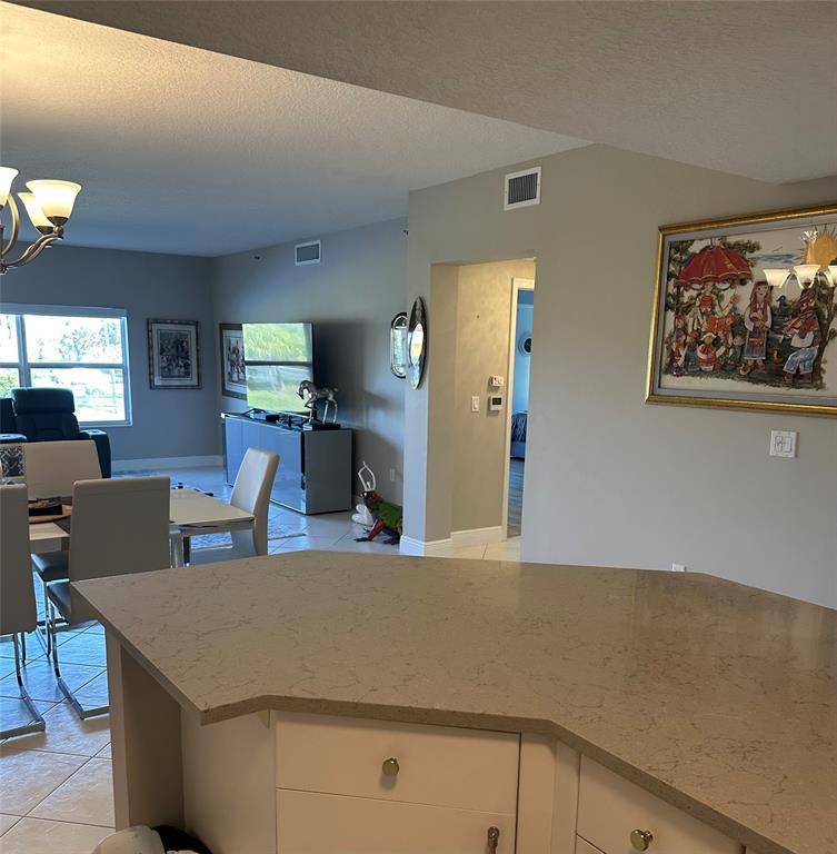 Boynton Beach, FL 33437,5938 Crystal Shores Drive #208