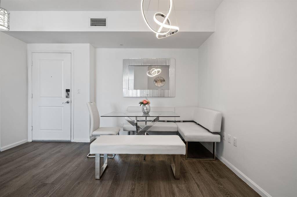 Fort Lauderdale, FL 33301,511 SE 5th Ave #707