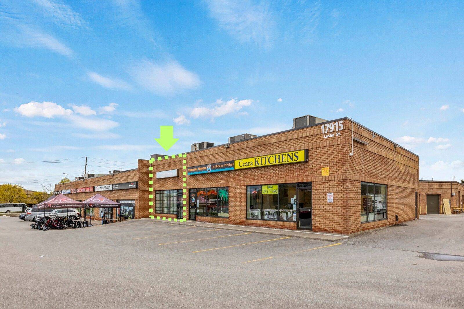 Newmarket, ON L3Y 3E3,17915 Leslie ST #7