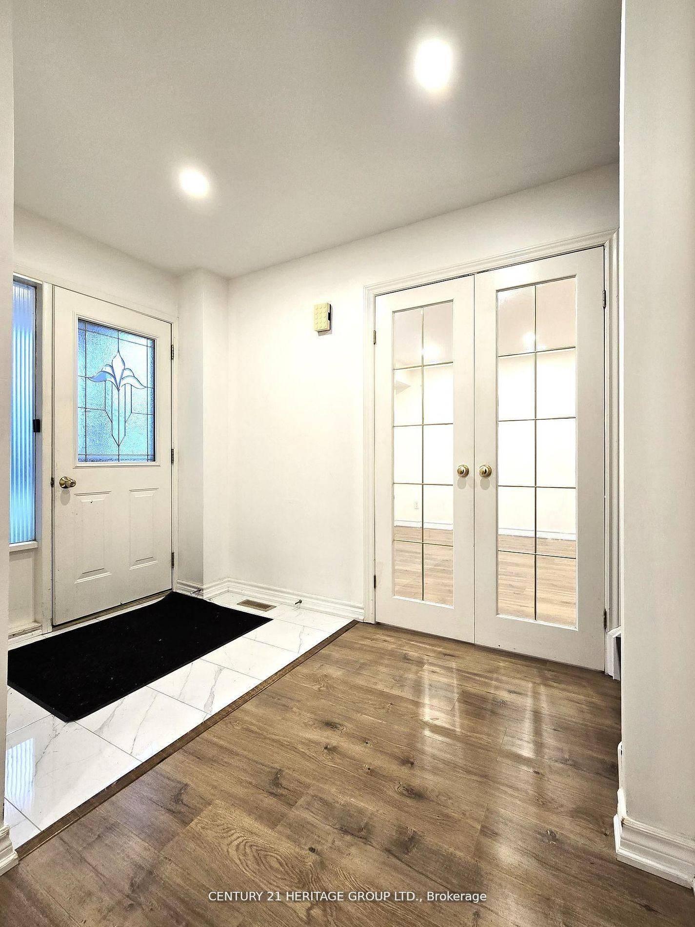 Newmarket, ON L3Y 5R8,897 Caldwell ST