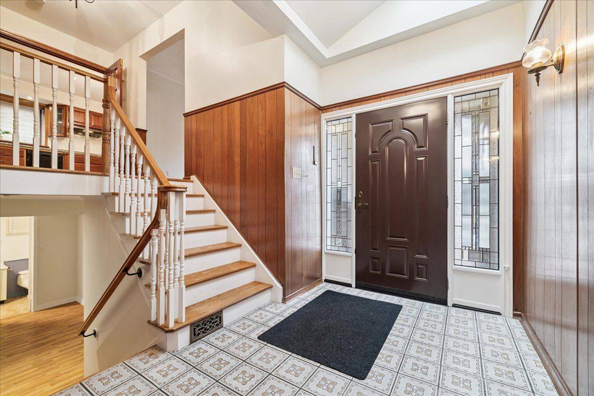 Oakville, ON L6J 5K4,411 Brookmill RD