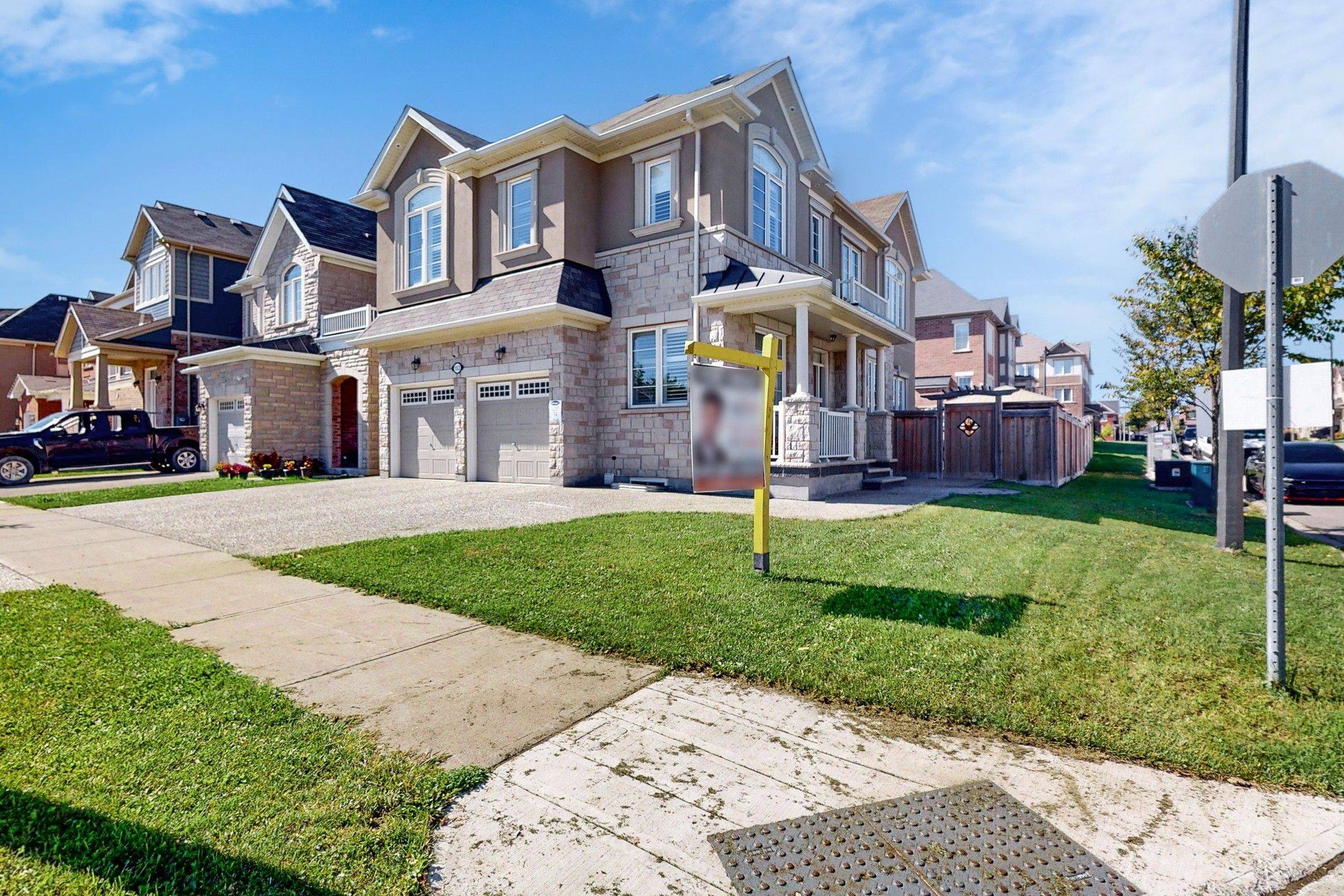 Milton, ON L9E 1G1,153 Whitlock AVE