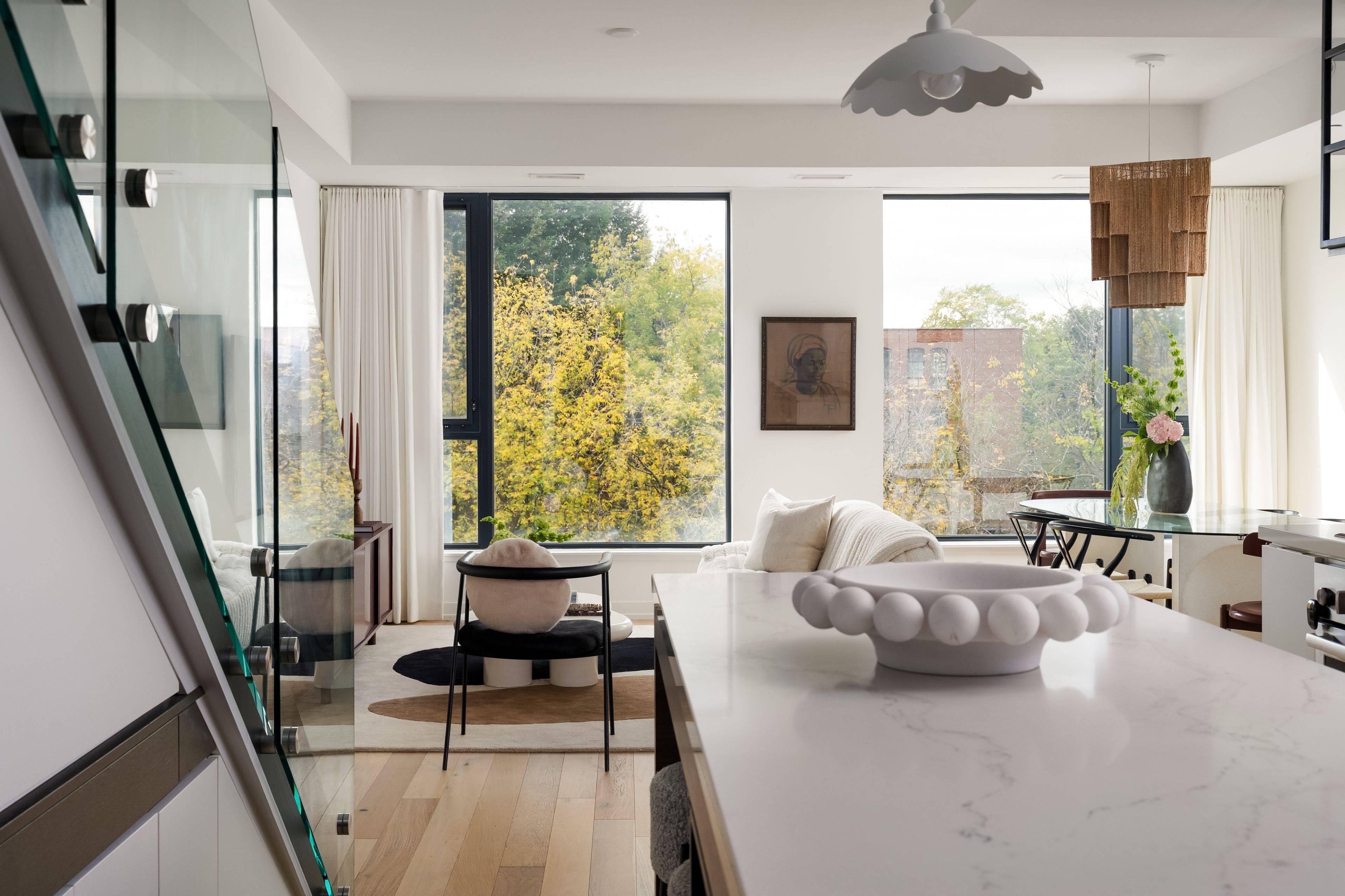 Toronto W01, ON M6R 0A9,35 Wabash AVE #321