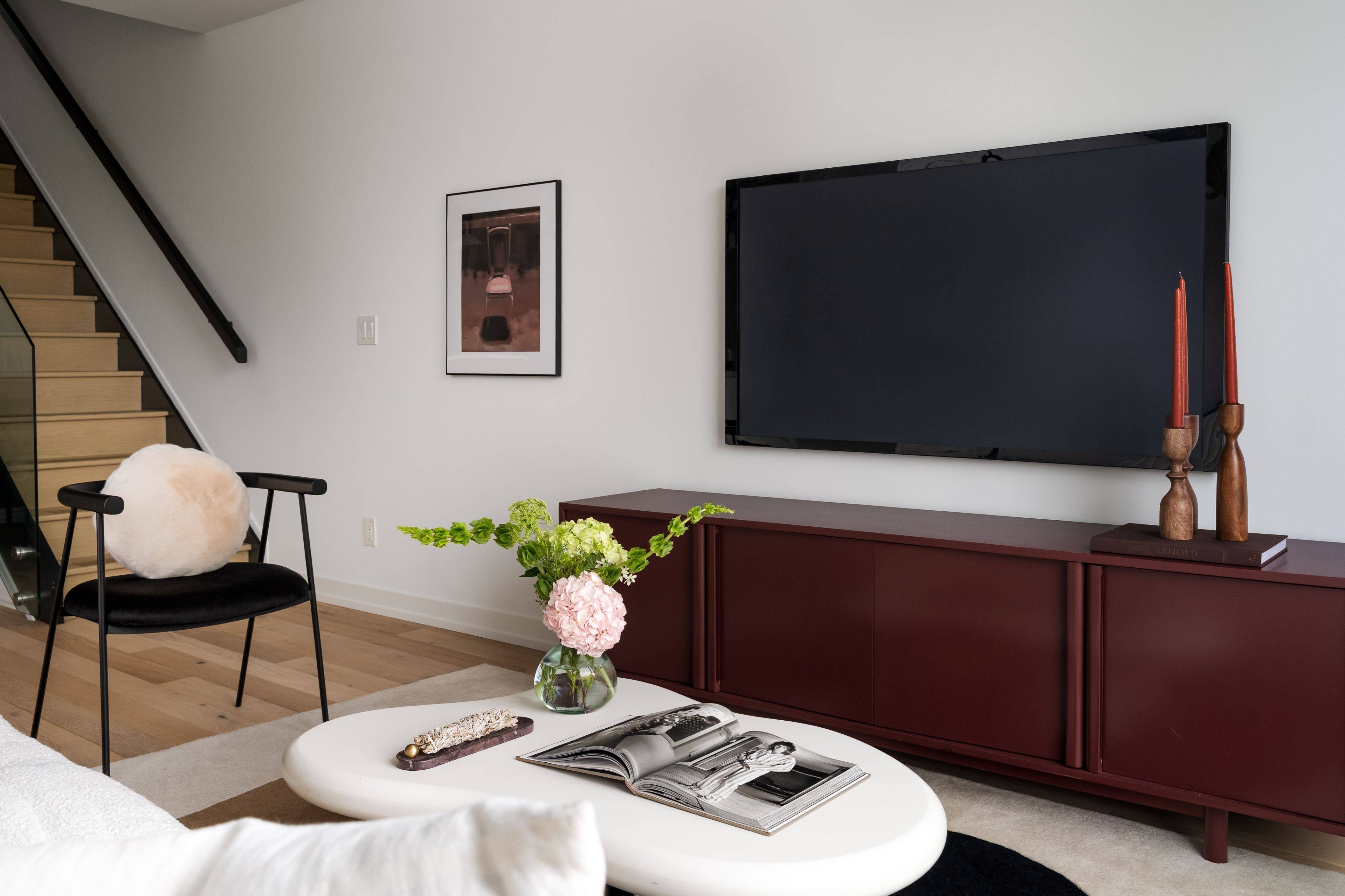 Toronto W01, ON M6R 0A9,35 Wabash AVE #321