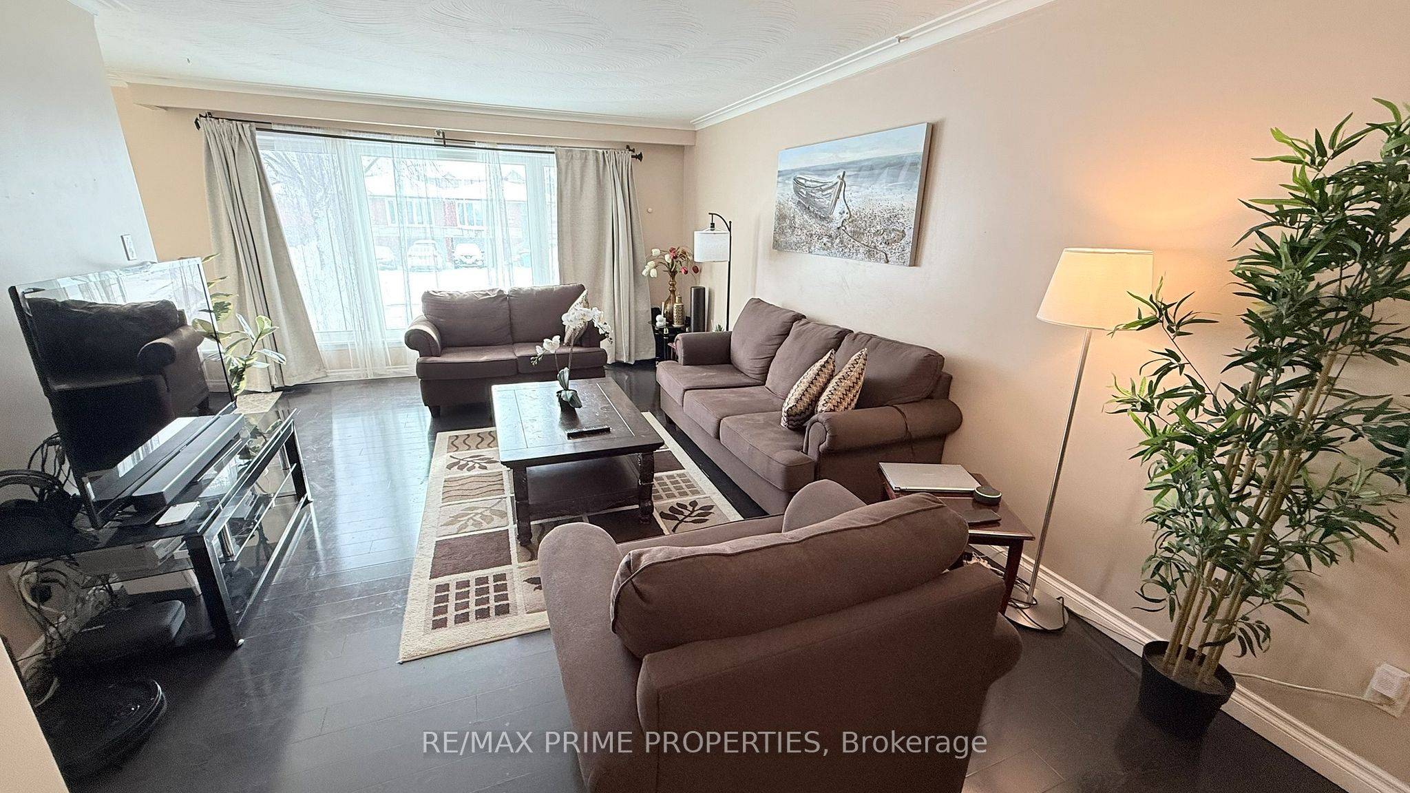 Mississauga, ON L4T 1N2,3563 Laddie CRES #Upper