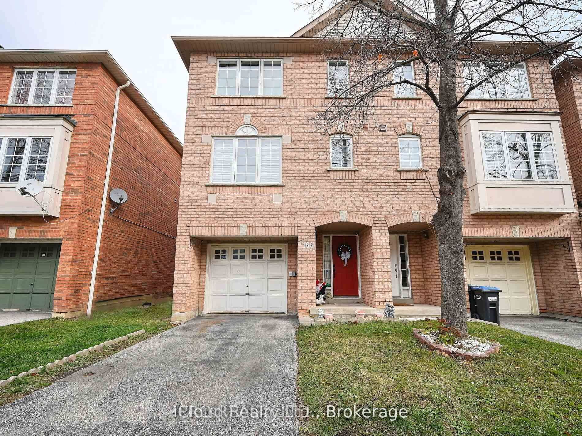 Mississauga, ON L4Z 4C7,80 Acorn PL #166