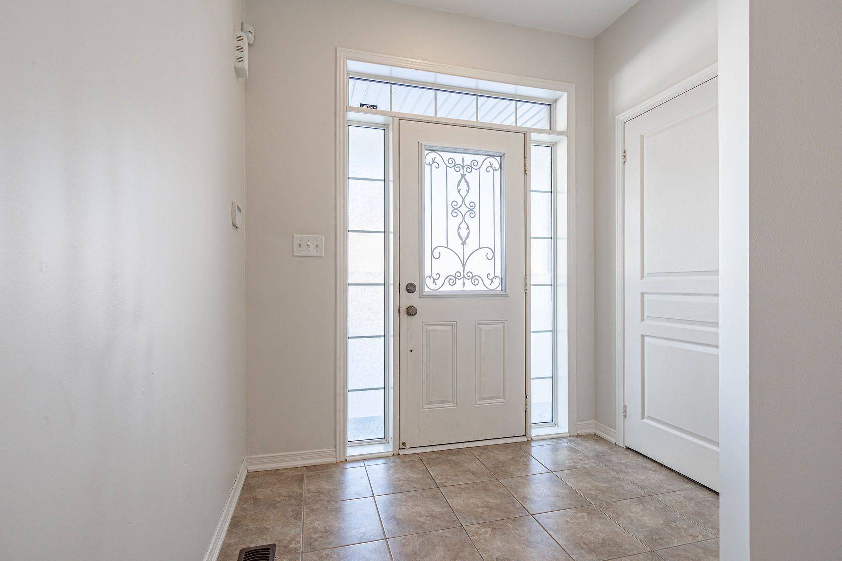 Oakville, ON L6M 0S7,3062 Janice DR