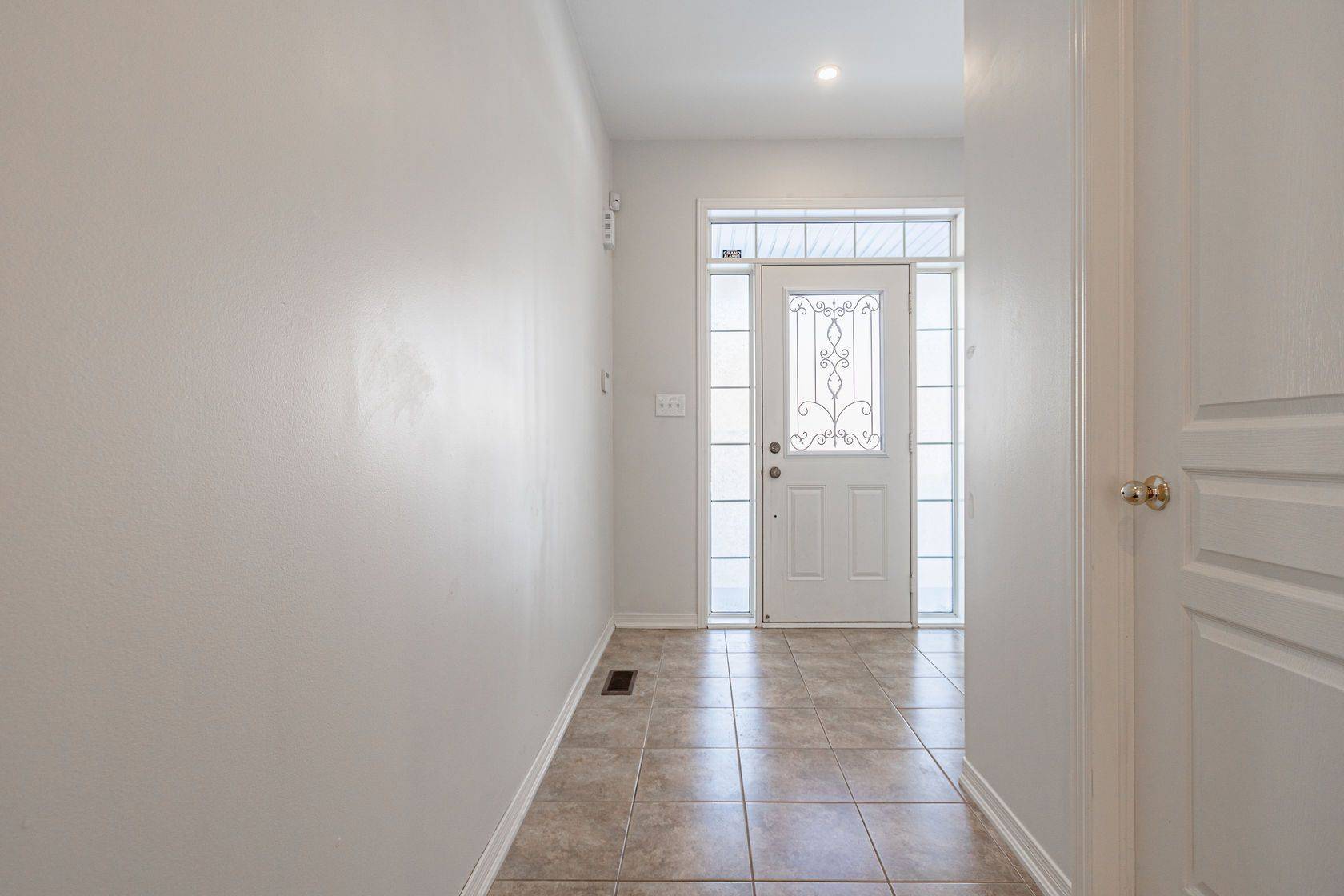 Oakville, ON L6M 0S7,3062 Janice DR