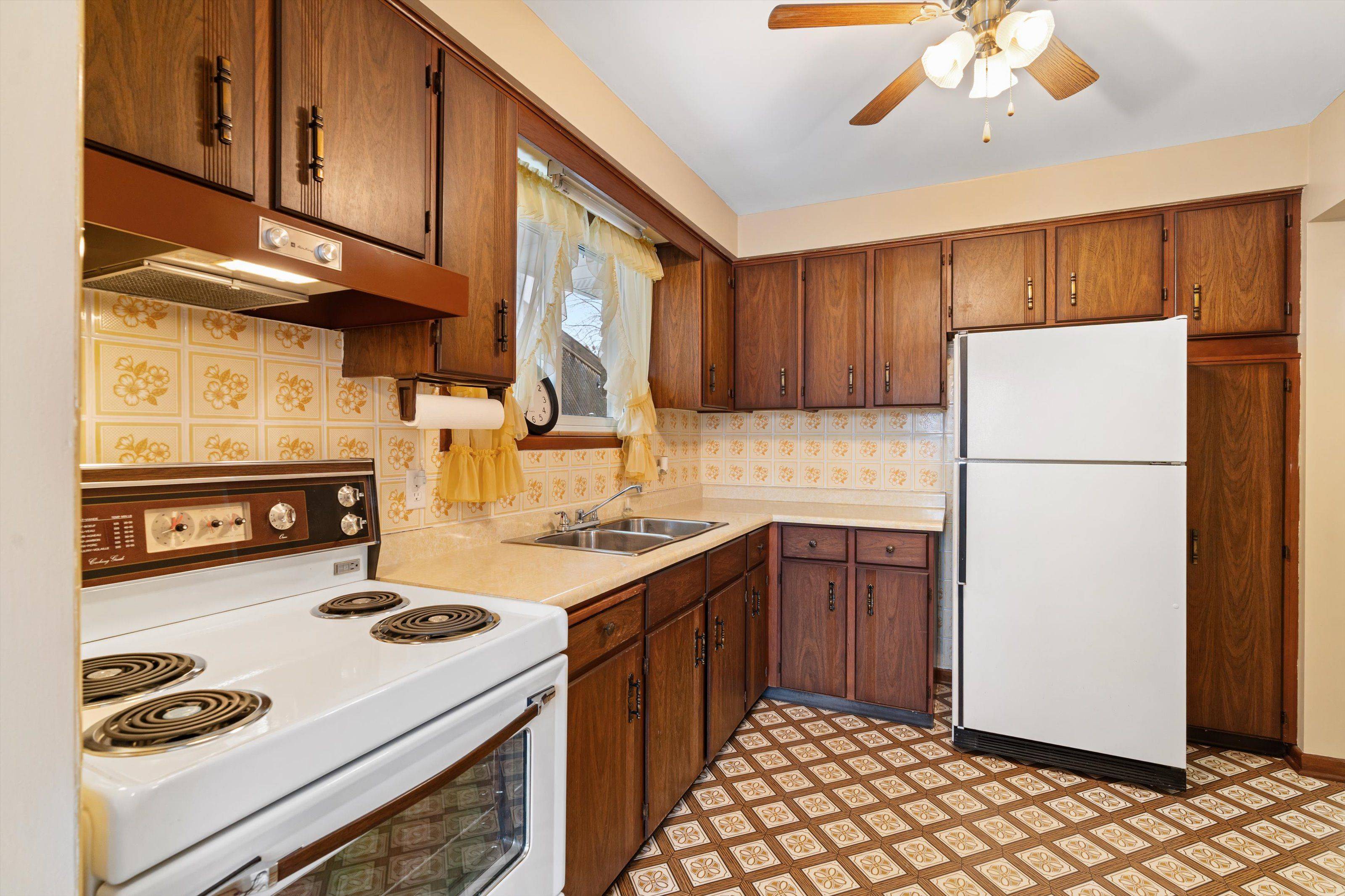 St. Catharines, ON L2P 3M3,16 Appleford RD