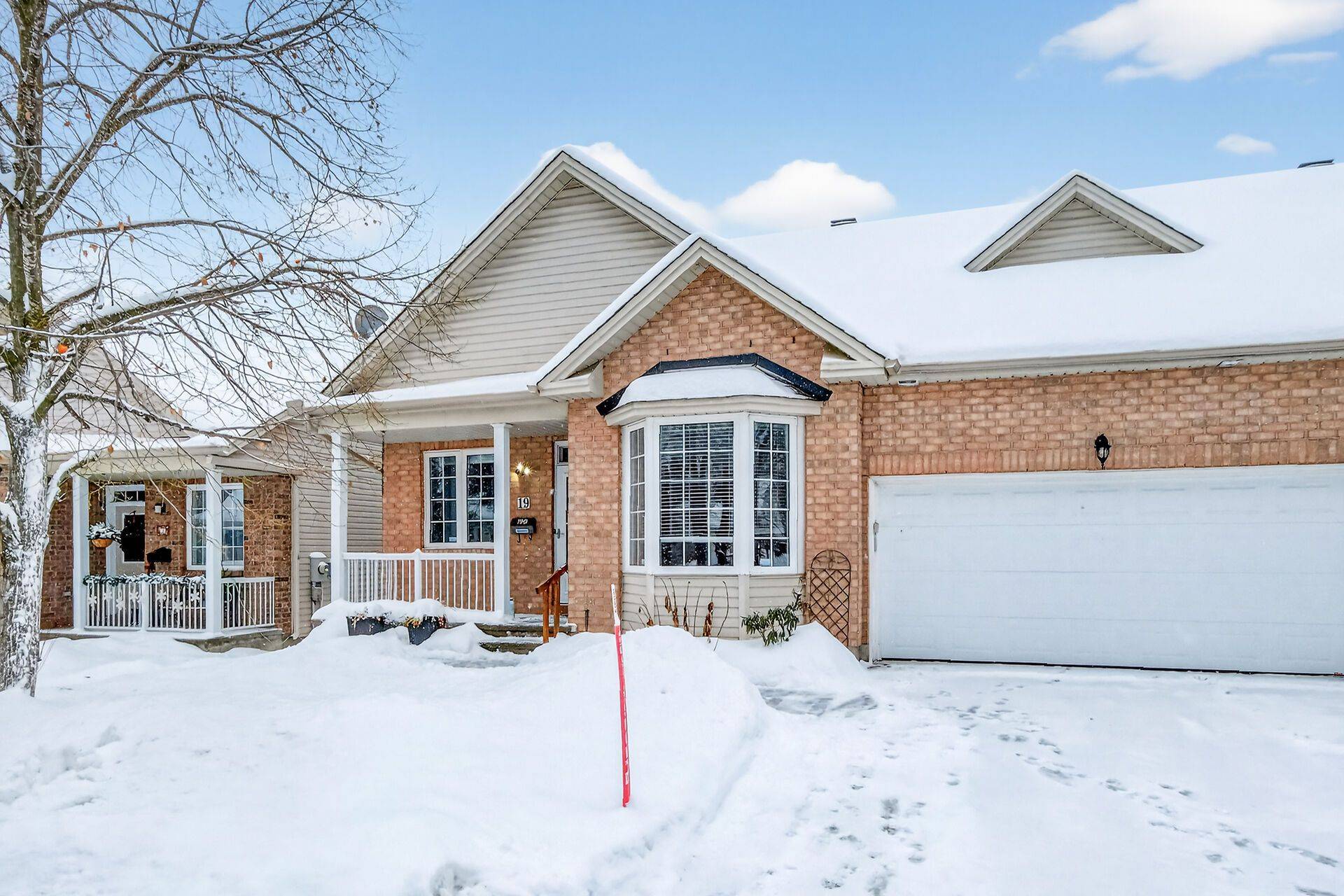 Kanata, ON K2L 4H2,19 Foulis CRES #Main Floor