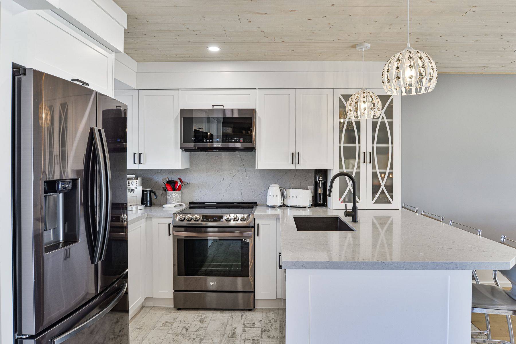 Huntsville, ON P1H 1A8,4 TURNER DR