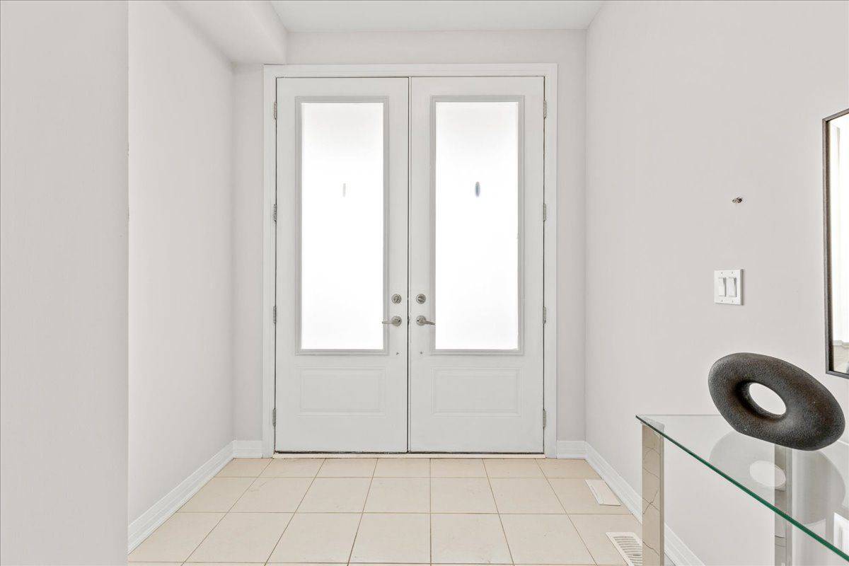 North Dumfries, ON N0B 1E0,478 Robert Woolner ST